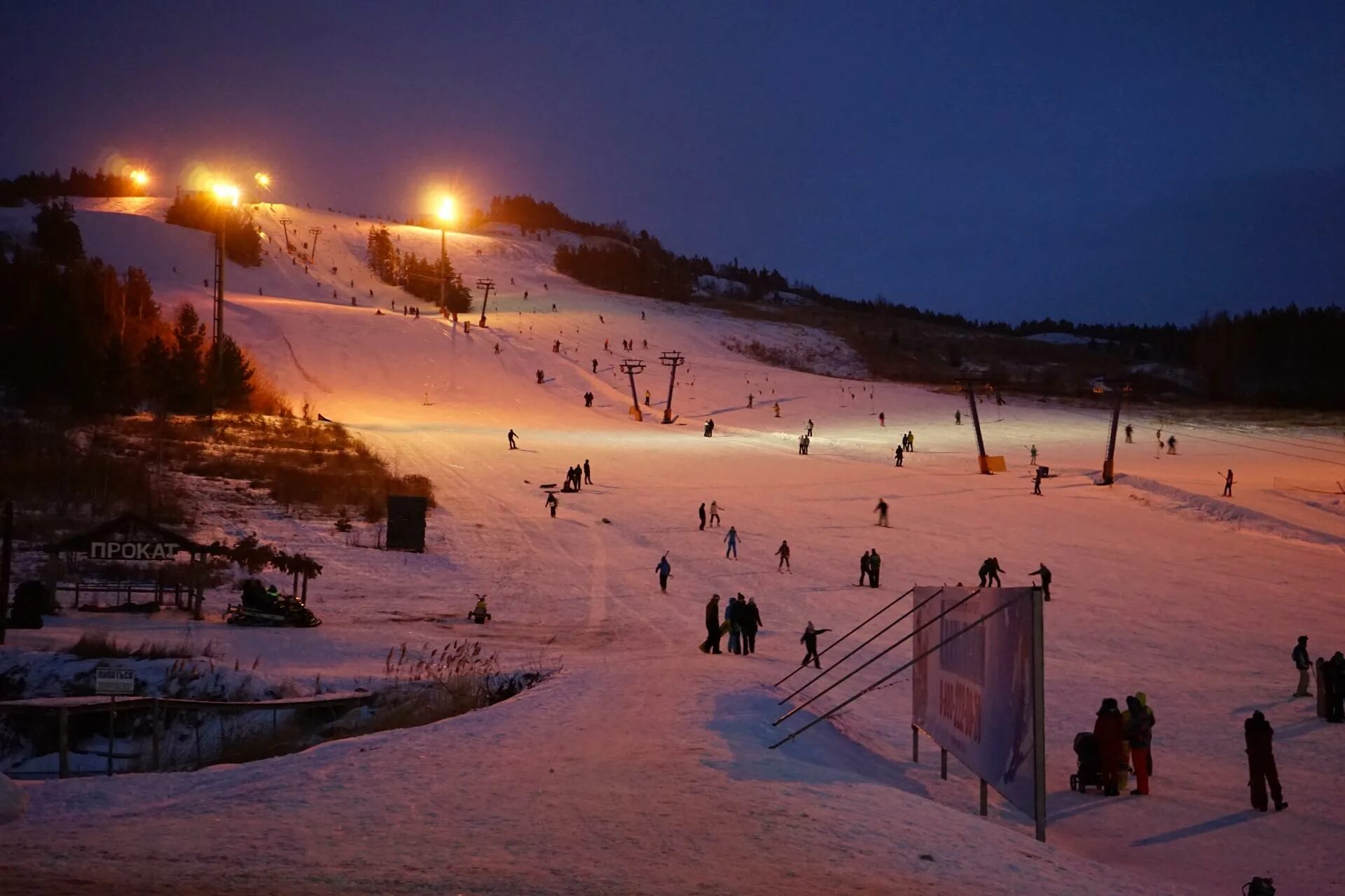 Хвалынск горнолыжный курорт. Хвалынск саратовская область горнолыжный курорт. Хвалынь горнолыжный комплекс. Самарская область шигонский район горнолыжный склон. Хвалынск горнолыжный камеры.