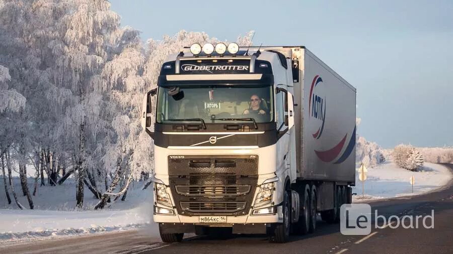 Контейнерный поезд трансконтейнер. Груз москва владивосток. Карта движения поезда москва владивосток. Жд дорога москва владивосток на карте. Логистический путь из китая в рф.