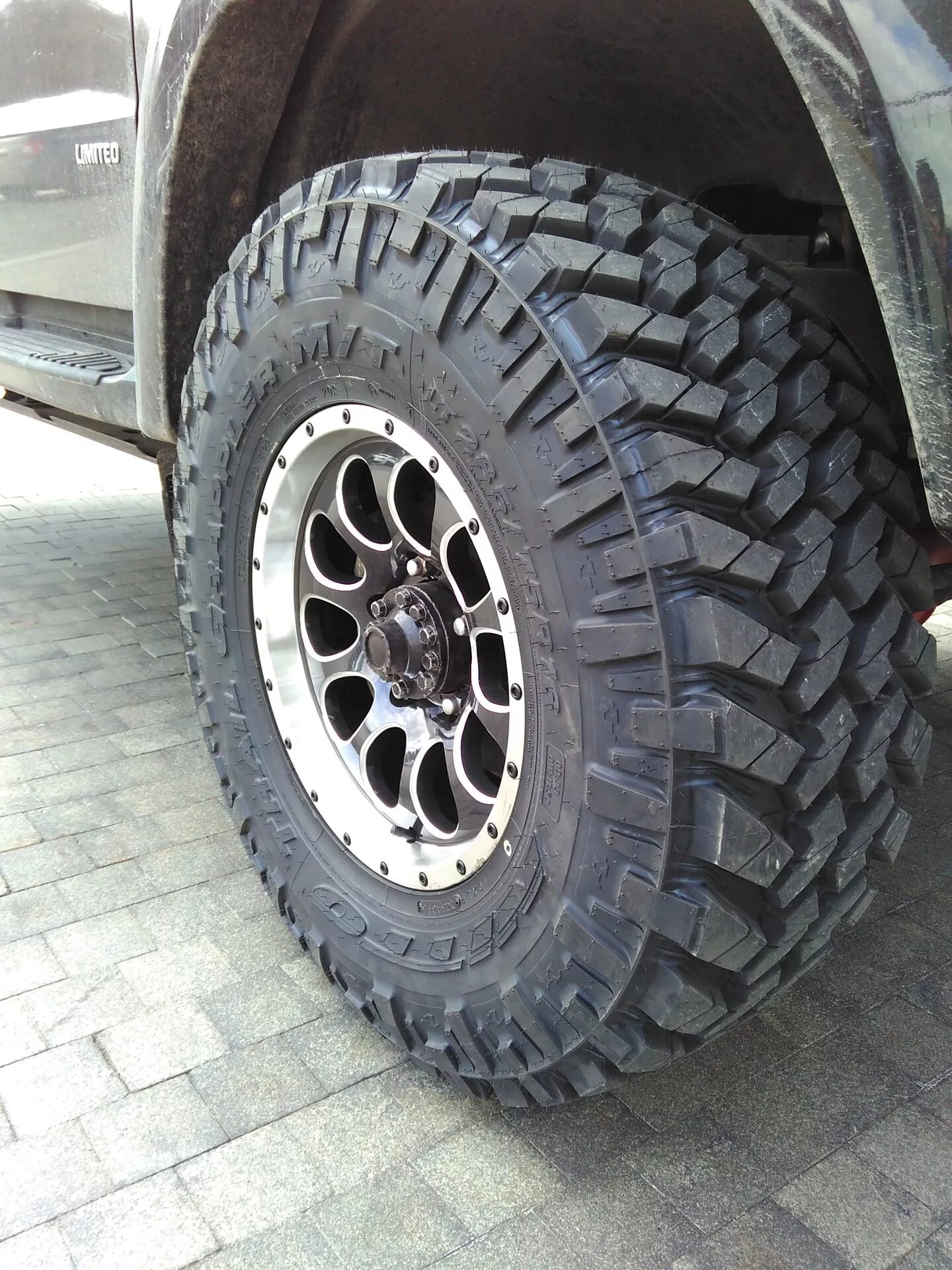 Bfgoodrich all terrain t/a ko2. 265/50 r20 ат. Шины максис ат 980. Грязевая резина микки томпсон. Procomp xtreme mt.