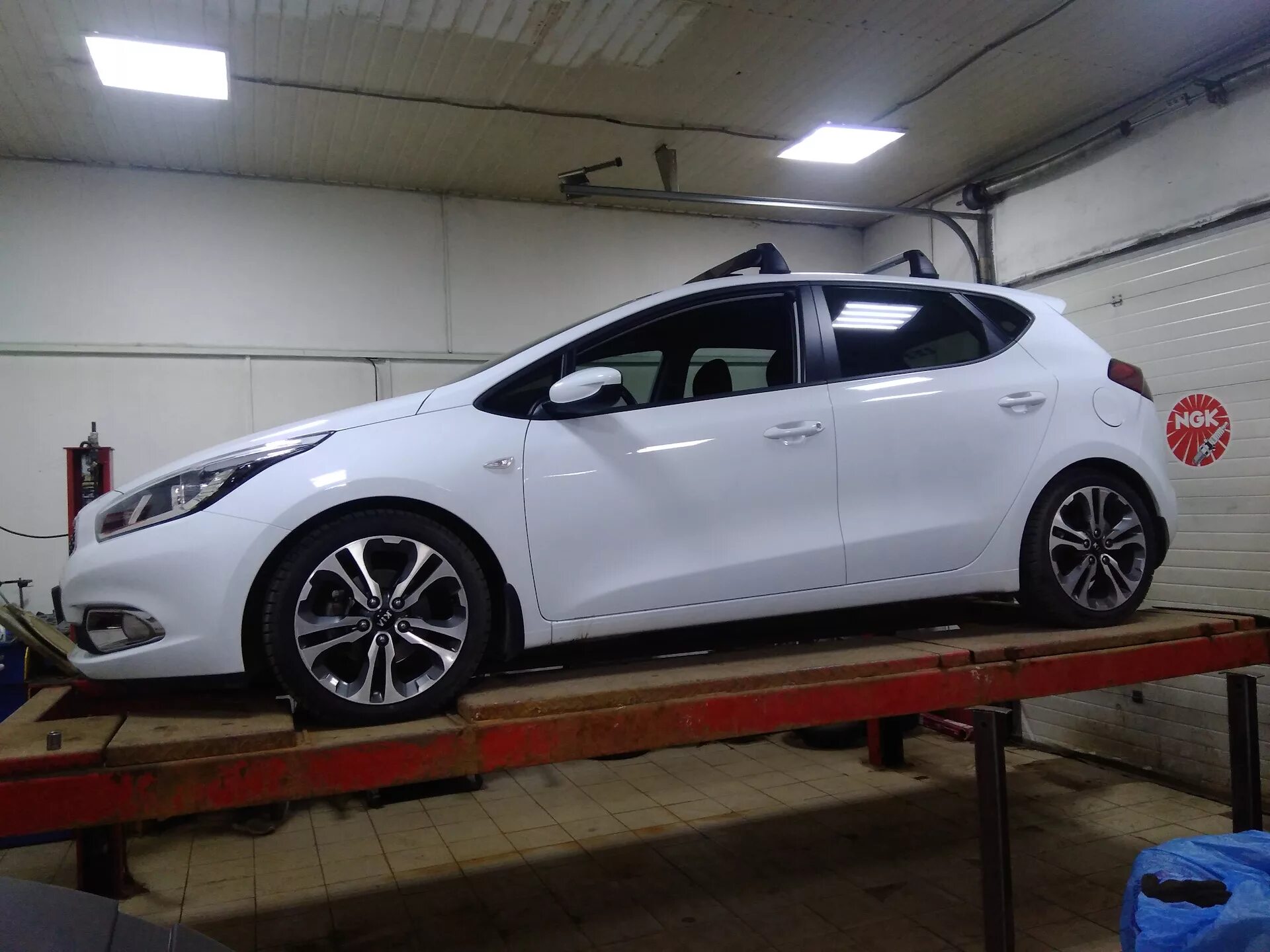 Сид 30. Kia Ceed Технорессор. Kia Ceed JD пружины -30. Kia Ceed JD пружины Eibach. Kia Ceed занижение -30.