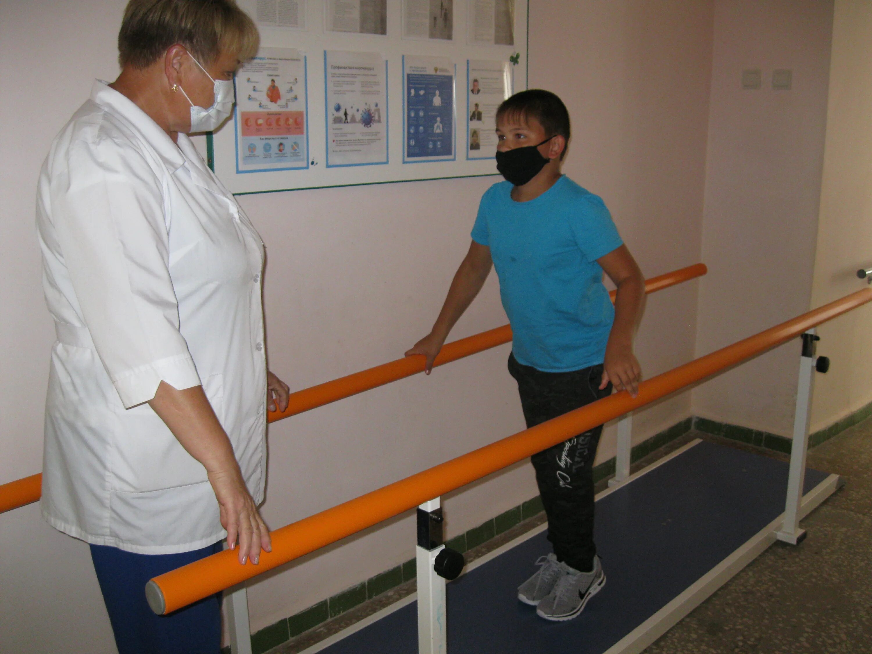 реабилитационный центр вакансии медсестра. медсестра в реабилитации. медсестра в реабилитации детей. отделение реабилитации. медсестра реабилитационного центра.