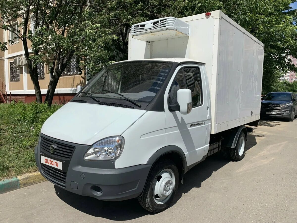 Газель 2010 года. Газель 3302 2010 реф. газ газель 3302 белая 2010. газель бизнес 2010 рефрижератор. газель 3302 2010 год.