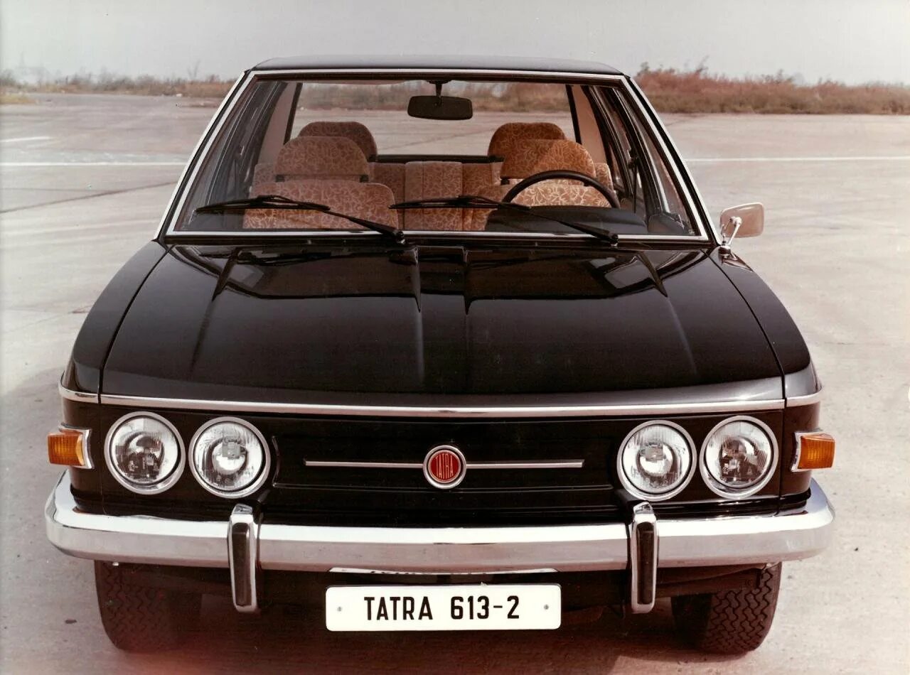 Tatra 87. Легковой автомобиль татра. Татра т613. Tatra t613 613. Татра 613 седан.