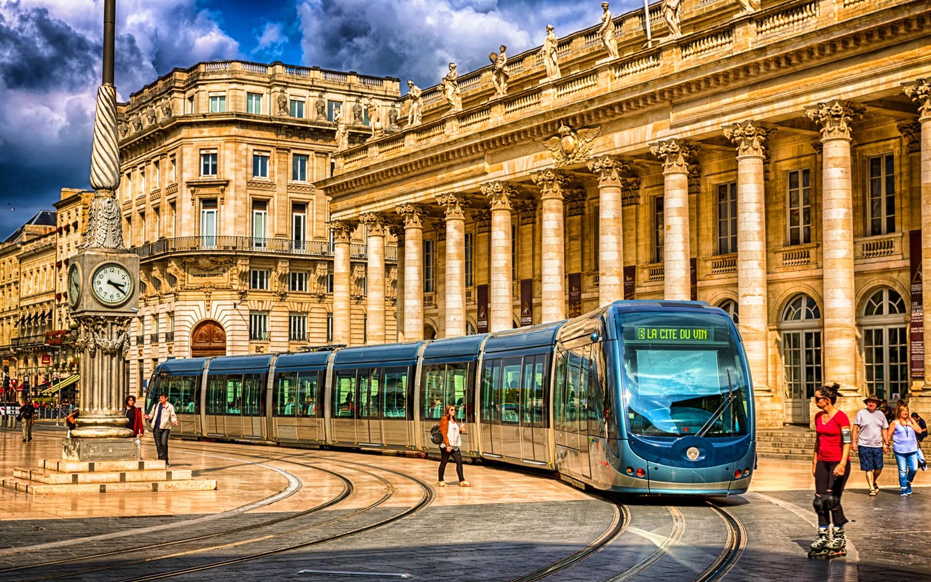 French cities. Бордо Франция трамваи. Transport в Франции. Трамвай в Париже. Бордо город во Франции.
