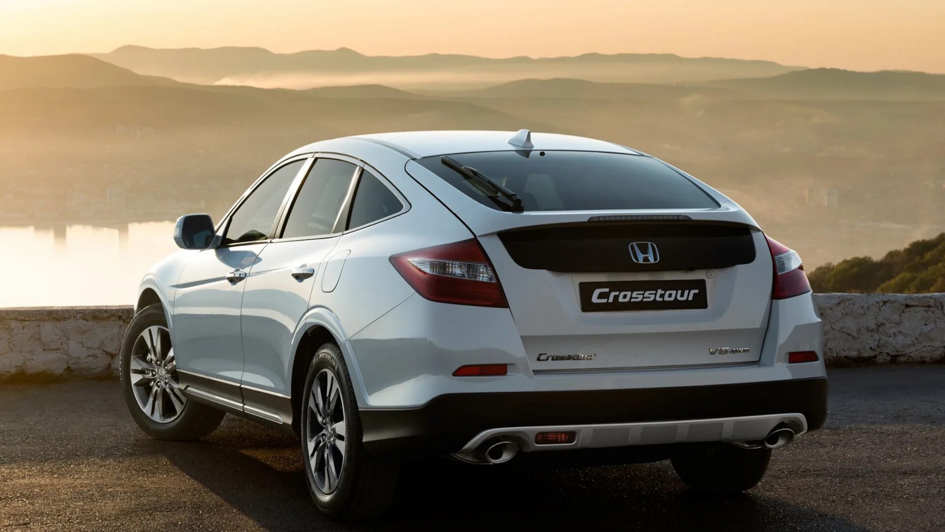 Хонда кросс тур. Honda Crosstour 2018. Honda Crosstour 2022. Honda Кросстур 2018. Хонда Кросстур 2.4.