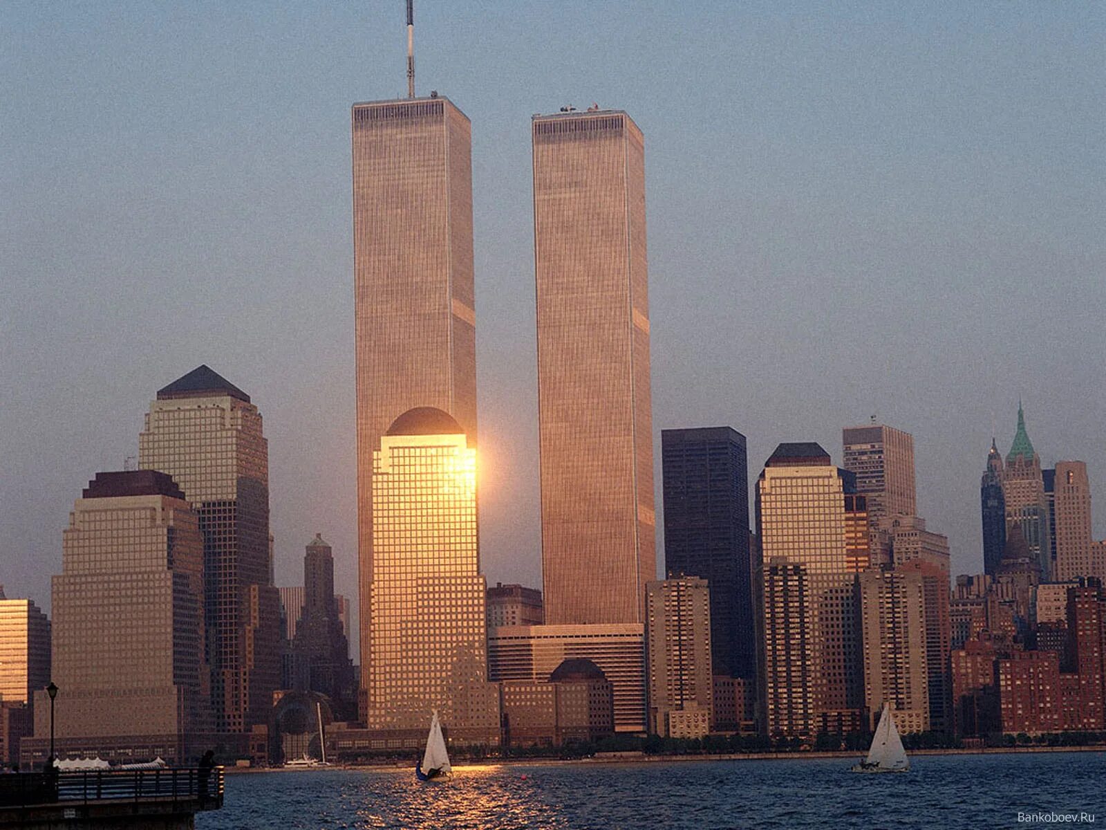 Два близнеца сша