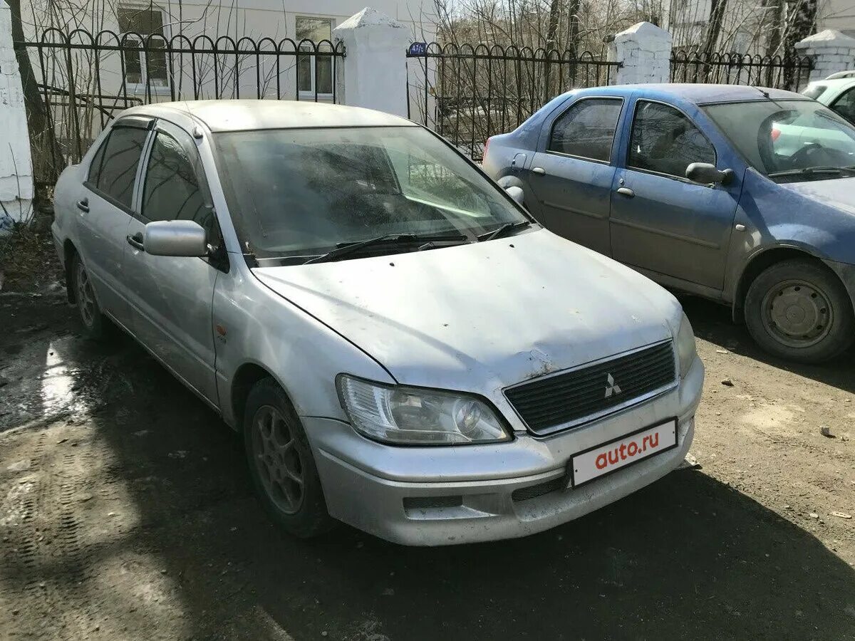 Митсубиси Лансер 2000 года. Mitsubishi Lancer 2000 год. Mitsubishi Lancer 2000. Фонары Lancer 2000. Лансер 2000 года