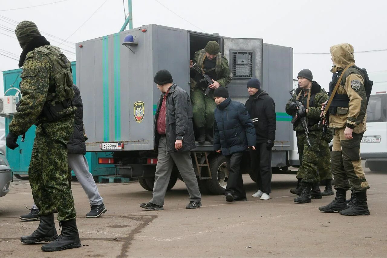 Укропы сегодня. Обмен пленными. Обмен пленными ДНР.