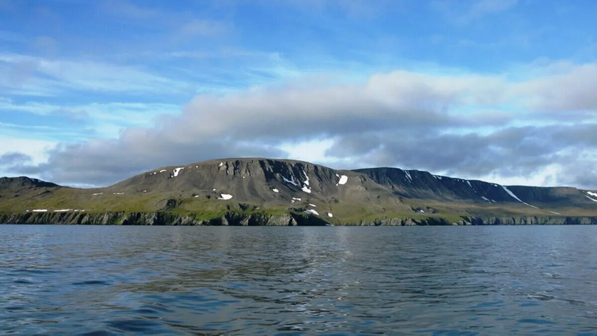 Полярная станция малые кармакулы. Новая земля арктика. Архангельская область архипелаг новая земля. Архипелаг новая земля летом. Остров новая земля.