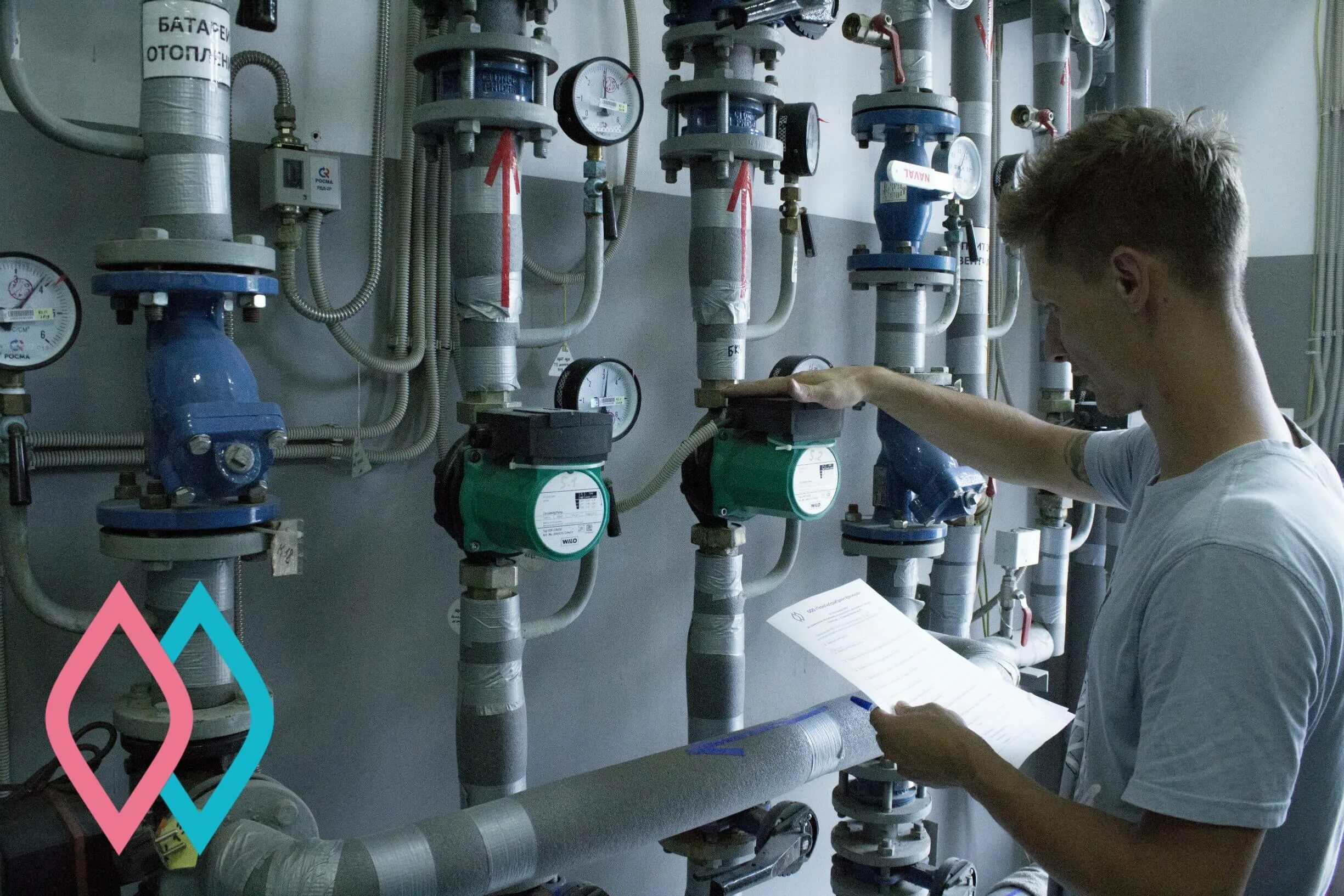 Монтаж технологического оборудования. Техническое оборудование котельной. Газовый котел для котельной viessmann. Монтаж технологического оборудования. Наладка оборудования.