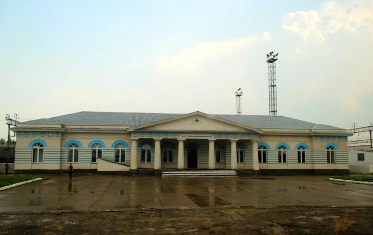 сергач вокзал. железнодорожный вокзал сергач. станция сергач нижегородская область. железнодорожная станция сергач. станция сергач нижегородская область.