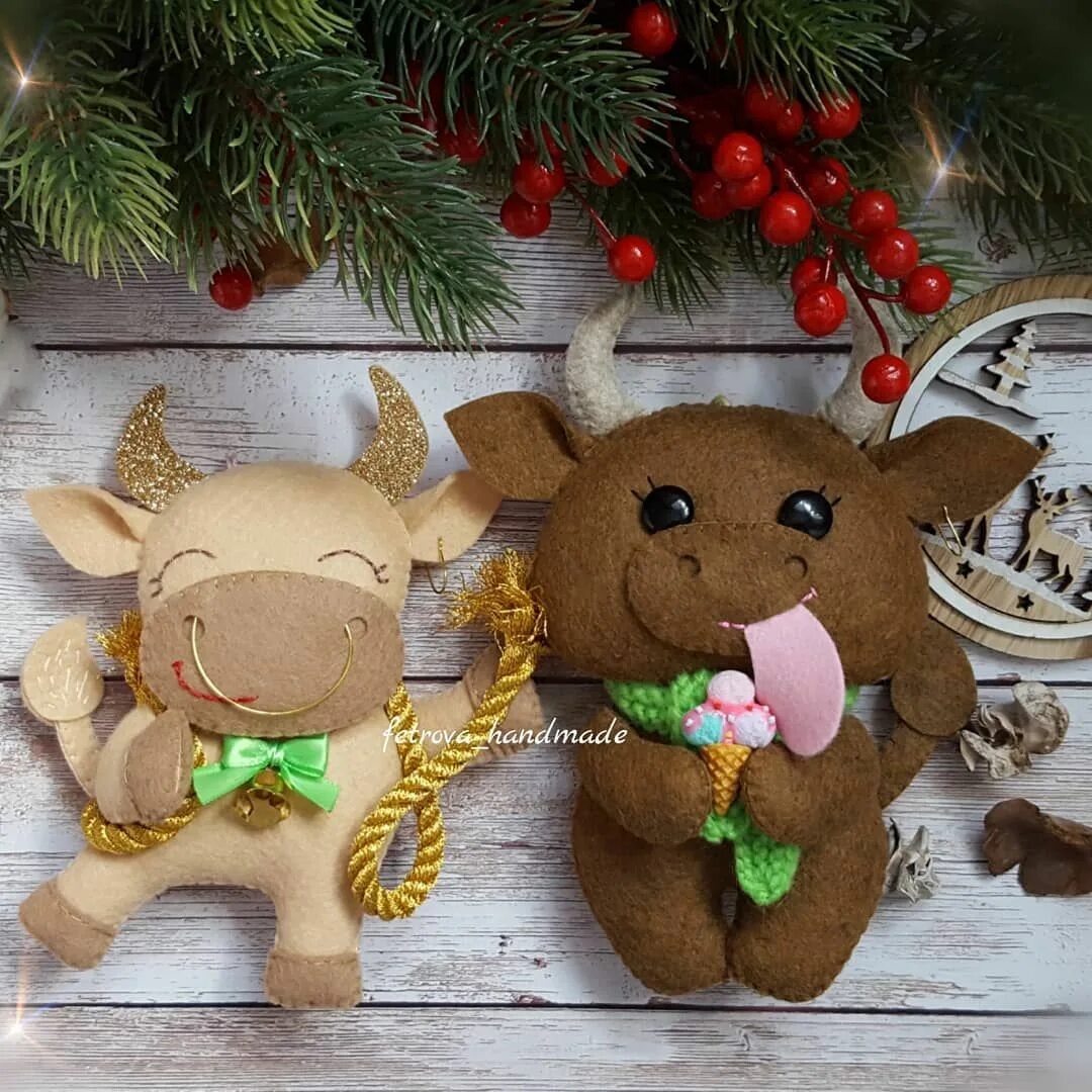 новогодний бычок из фетра. поделка символ нового года. новогодний бычок из фетра. символы нового года. подарки на новый год 2021.
