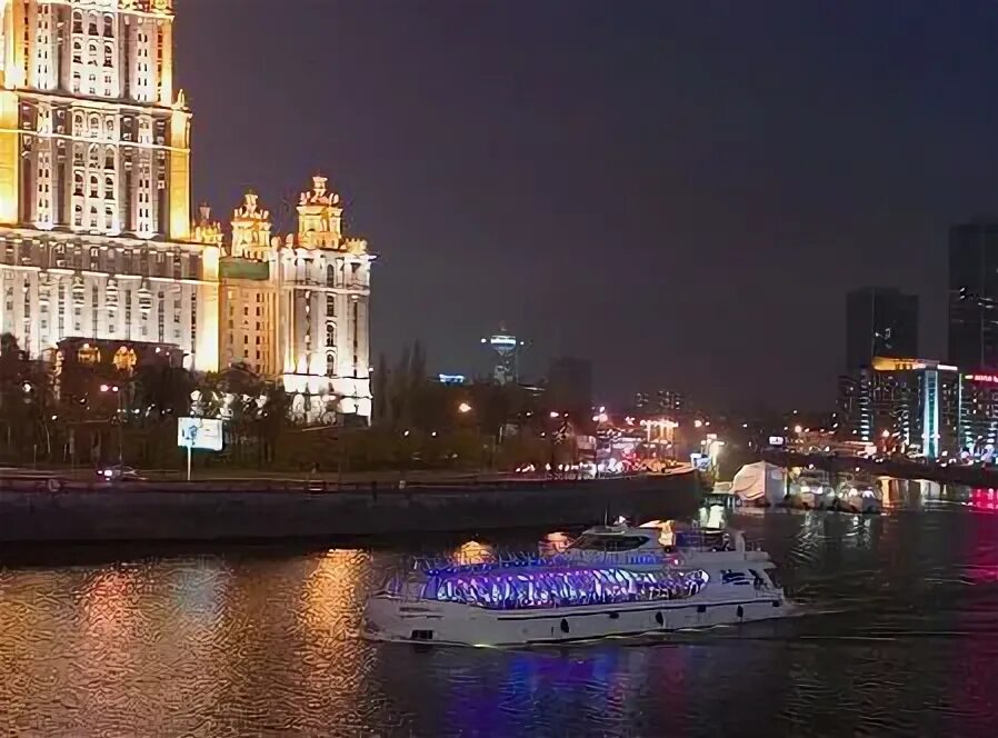 Вечерняя прогулка рэдиссон. Флотилия рэдиссон ройал, москва, набережная тараса шевченко. набережная тараса шевченко москва река.