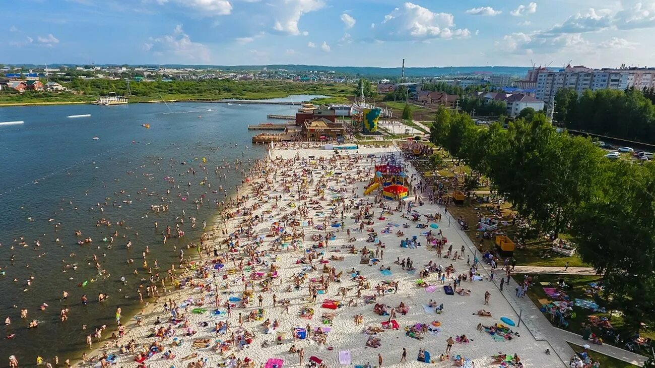 Альметьевский пляж. Городской пляж альметьевск. Альметьевский пляж. Городское озеро альметьевск бассейн. Городской пляж альметьевск бассейн.