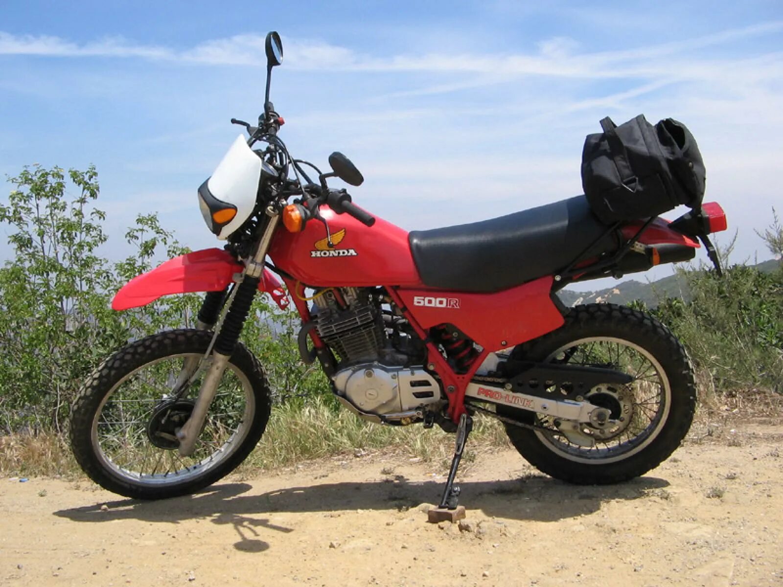 Honda 250 Enduro. Honda XL 250 1983. Мотоцикл Хонда эндуро. Хонда 500 эндуро.