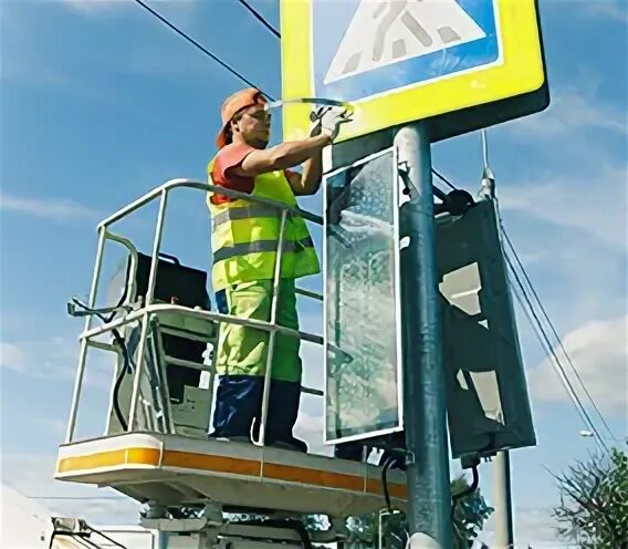 Строительство моста. Светофорный комплекс для строителей. А-инжиниринг санкт-петербург. Дор инжиниринг. Дор инжиниринг.