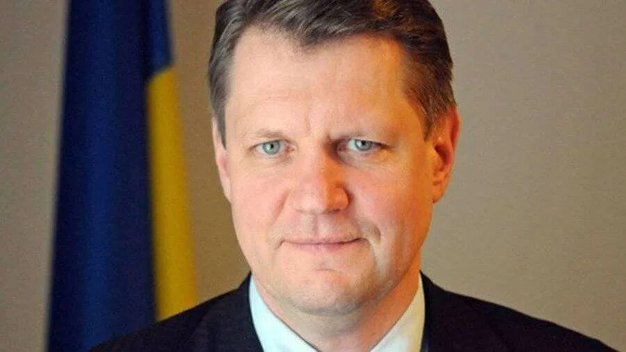 Посол норвегии. Посол украины в норвегии. Мельник посол украины. Посол украины в норвегии. Посол украины в норвегии.