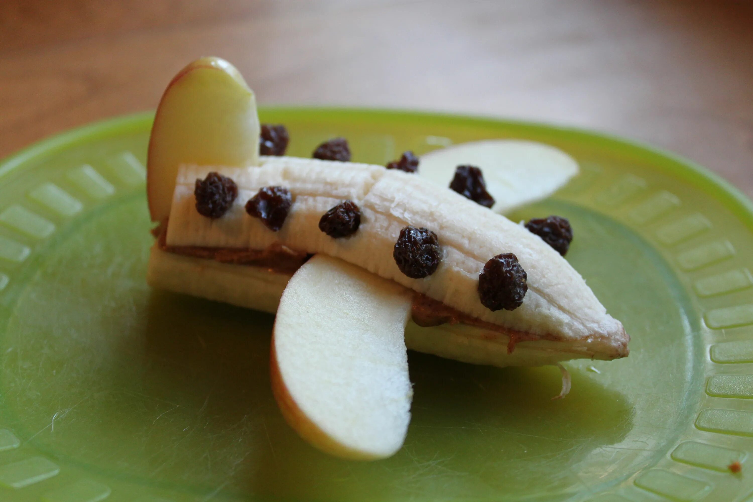 рецепты с бананом простые. банановое печенье с овсяными хлопьями. украшения из фруктов для детей. банан прикорм пюре. детские рецепты с бананом.