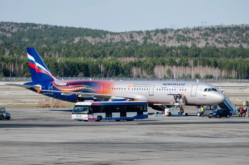 Сайт аэрофлот красноярск. Аэропорт Красноярск Аэрофлот. Авиакомпания Аэрофлот в Красноярске. Аэрофлот Емельяново. Аэрофлот Красноярск самолеты.