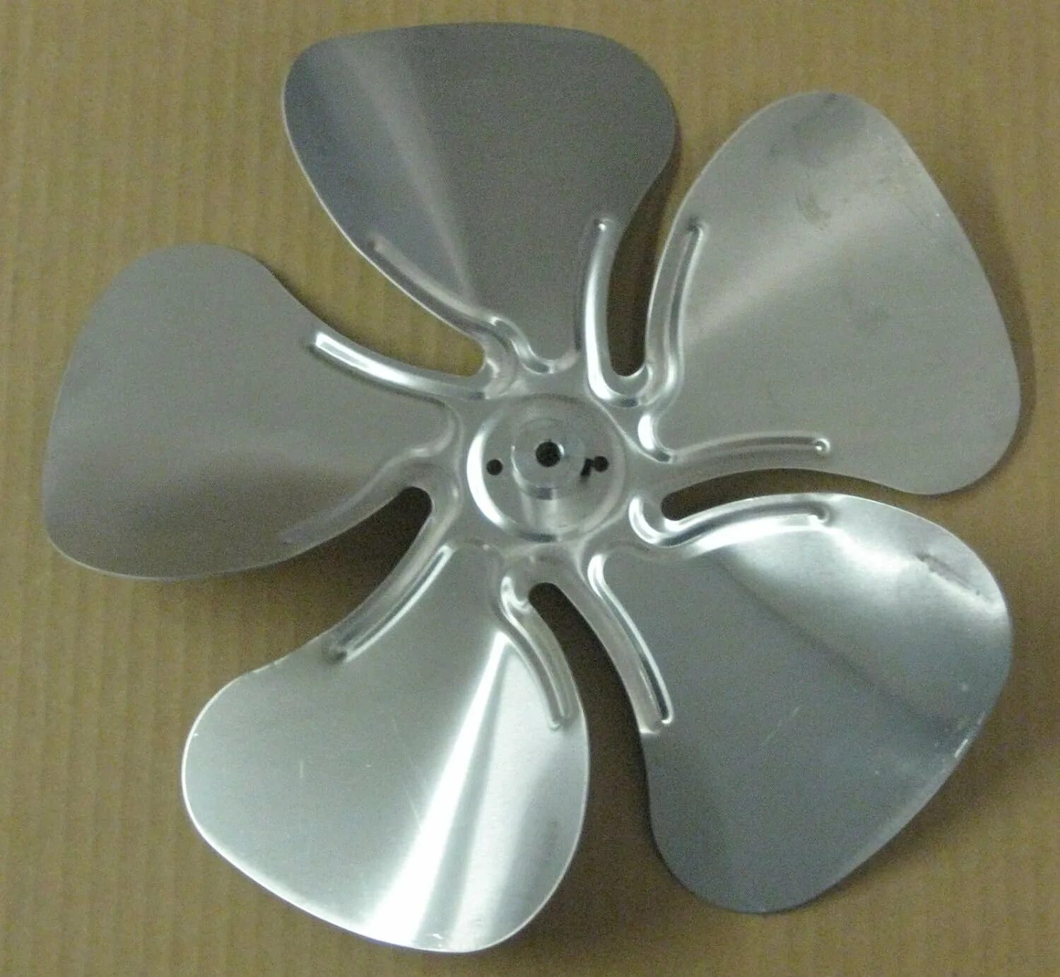 Fan blades. Propeller 12 inch 3 Blades. Лопасти FX 706. Лопасть вентилятора 1614928500. Лопасти 9453f CW.