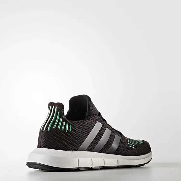 Swift run. Кроссовки adidas swift run x shoes. Adidas swift run белые. Swift run adidas мужские. Adidas swift run 2017.