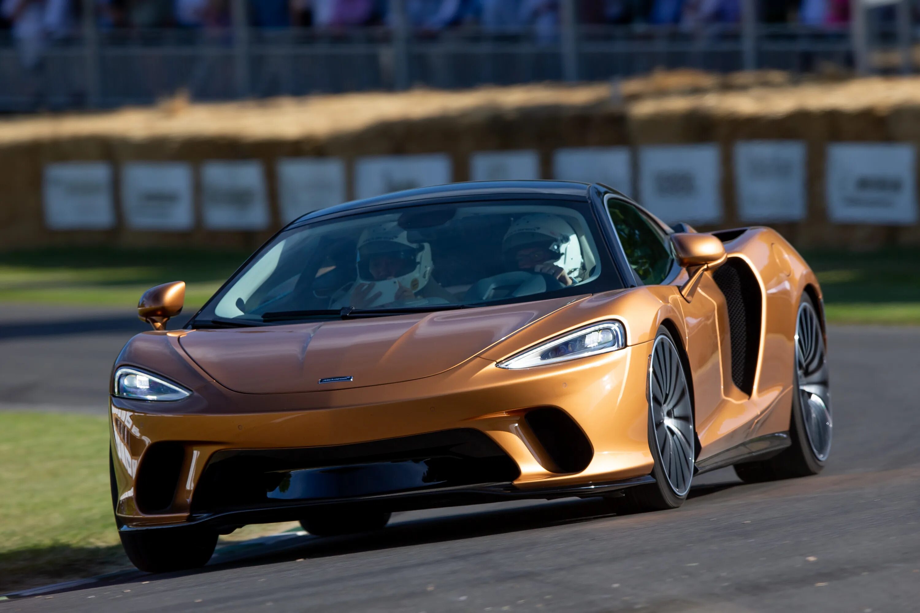 Ford gt 2019. Реалми джити 6. Форд гт 50. Ford gt40 2019. Форд гт 90.
