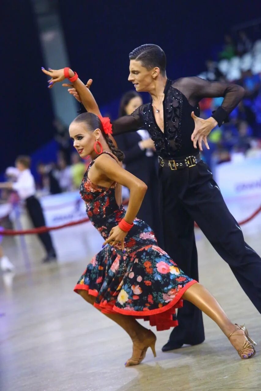 Фтсаар 2002. Бальные танцы принцессы. Танцы юниоры. Спортивные танцы олимпийский вид. Фтсаар танцы.