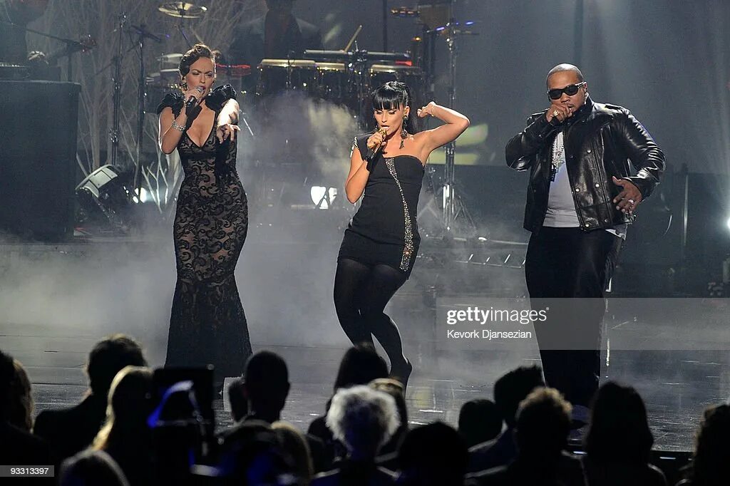 Nelly furtado timbaland. Фуртадо тимберлейк. Nelly furtado timbaland justin timberlake. Nelly furtado timbaland justin timberlake. Фуртадо тимберлейк.