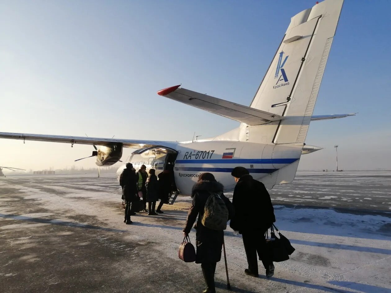 L410 абакан. Рейс кызыл красноярск самолет. Самолет кызыл. Атр 72 красавиа. Самолеты красавиа в кызыл.