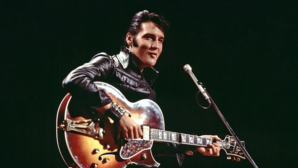 Элвис элвис elvis elvis. Элвис пресли. элвис 1970. певец 80 годовэдьвис пресли. элвис с гитарой.
