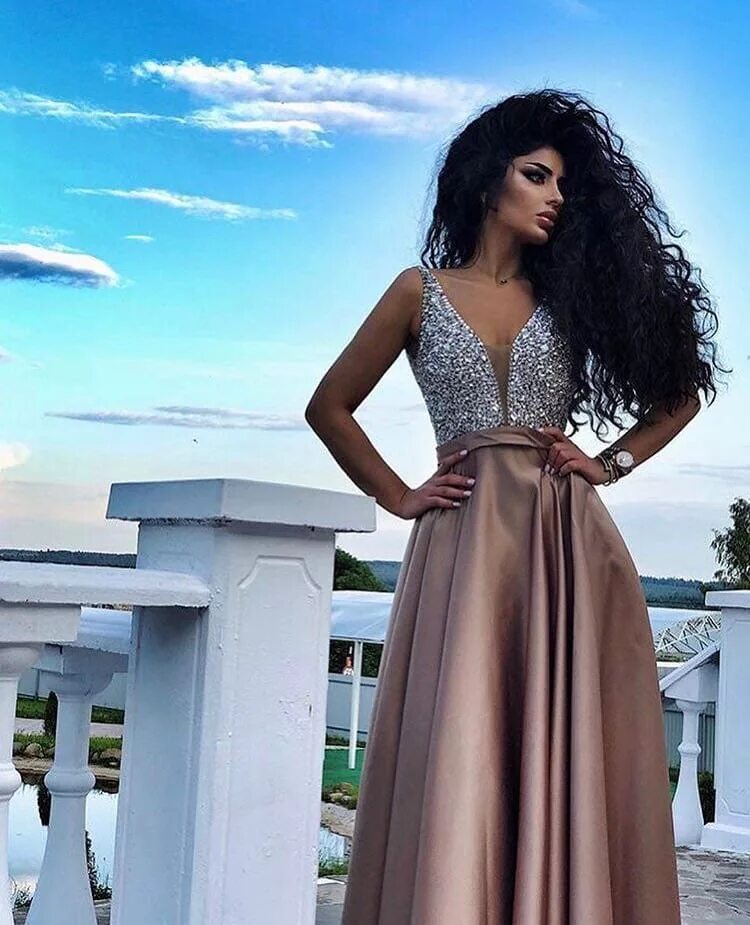 нарядные платья для женщин. Shimix город уфа платье летние женские. 1001 платье уфа. платье летнее медиарт. 1001 платье уфа.