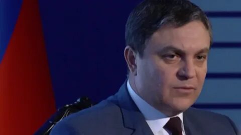 Директор отдал