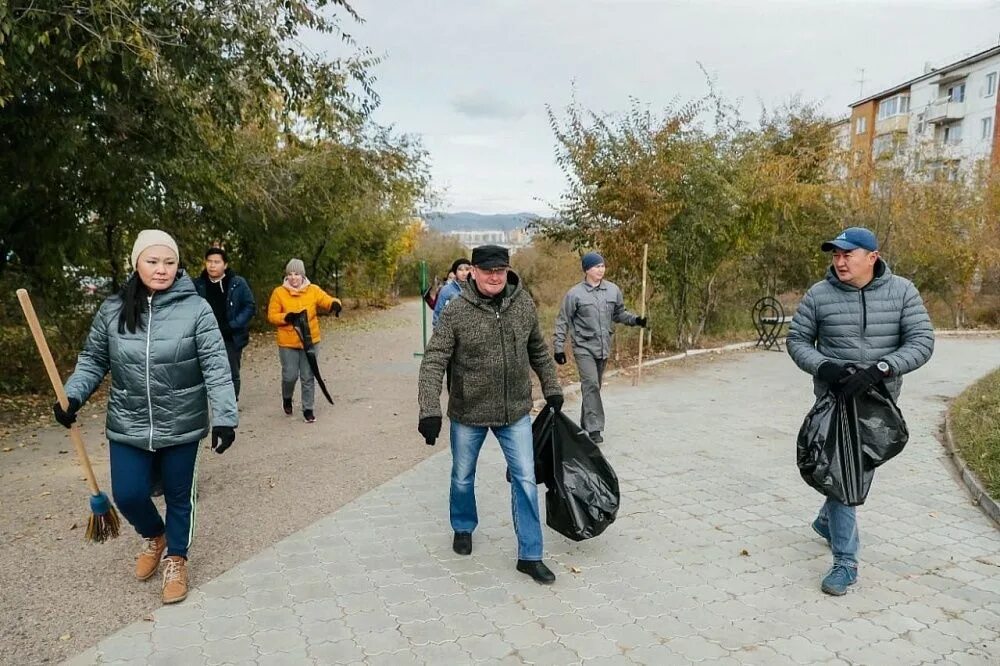 Заминировали администрацию города Улан-Удэ. Народный Улан-Удэ продалить. Месячник по благоустройству газета. Улан-Удэ люди