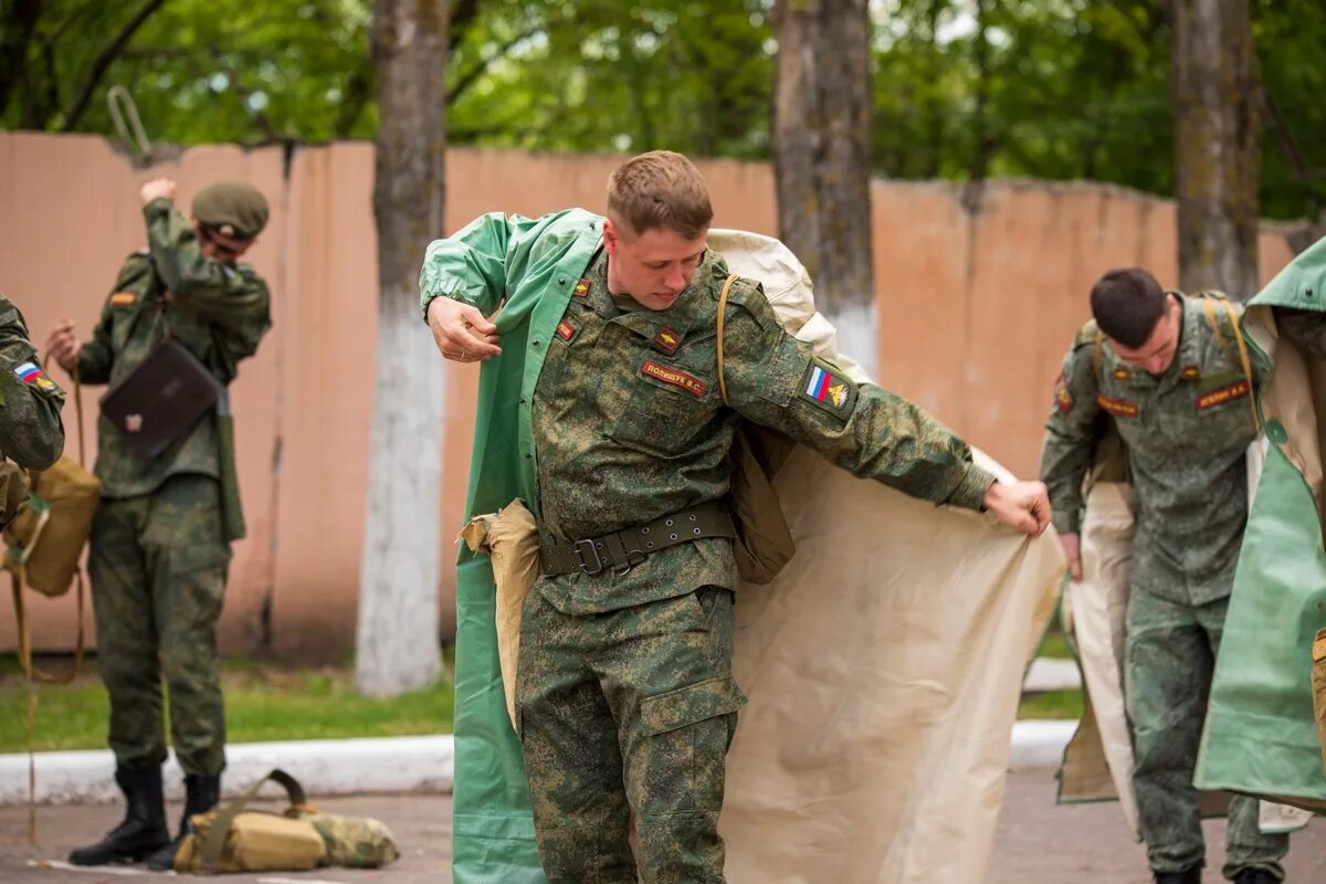 Событие военная тревога. РХБЗ В армии. Учения РХБЗ. Занятия по РХБЗ. Начальник войск радиационной химической и биологической защиты.