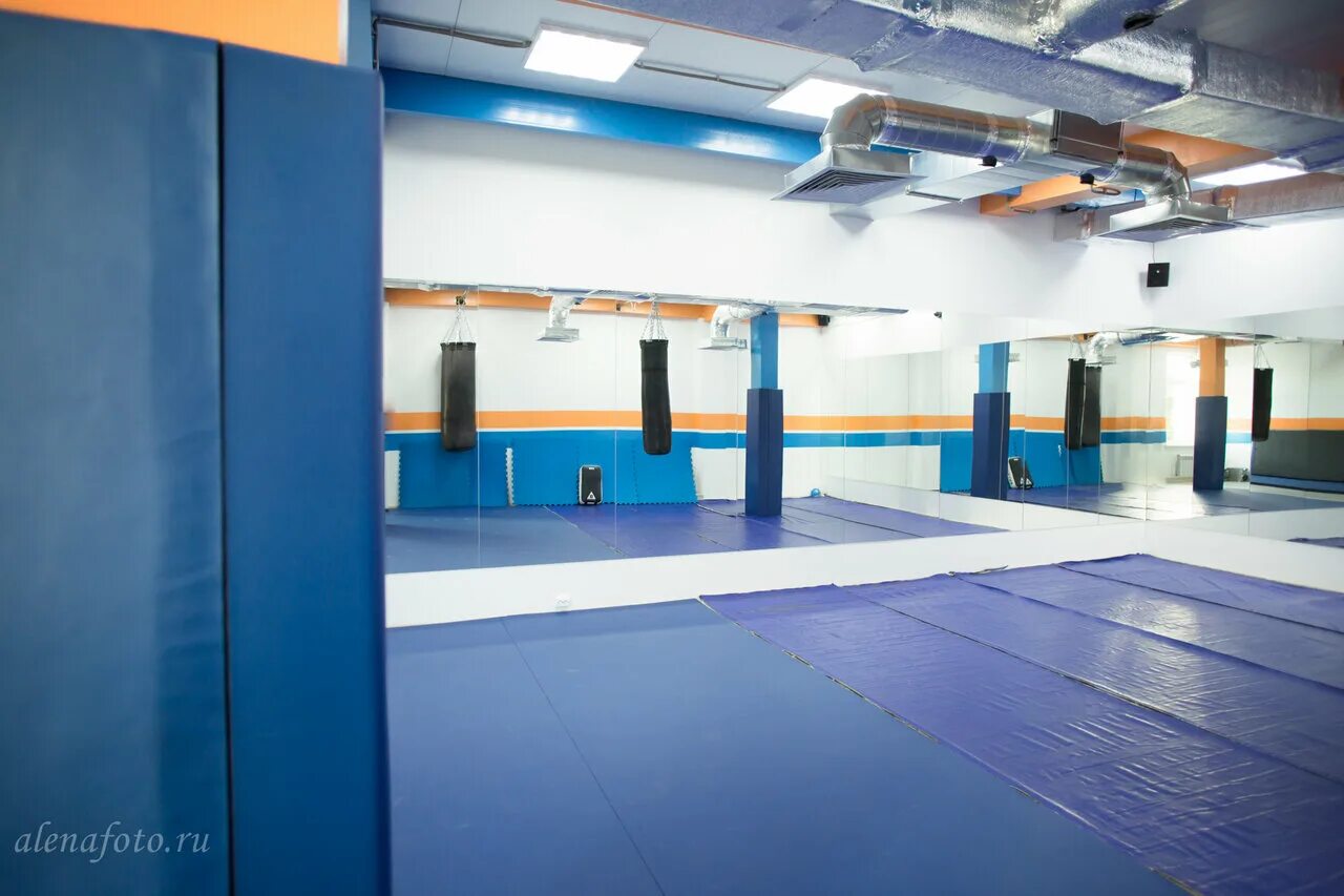 Тренажерный зал народного ополчения. Joy fitness boutique, 1708. Профипамп красногорск фитнес. Народного ополчения, 1а, красногорск фото. Джой фитнес красногорск.