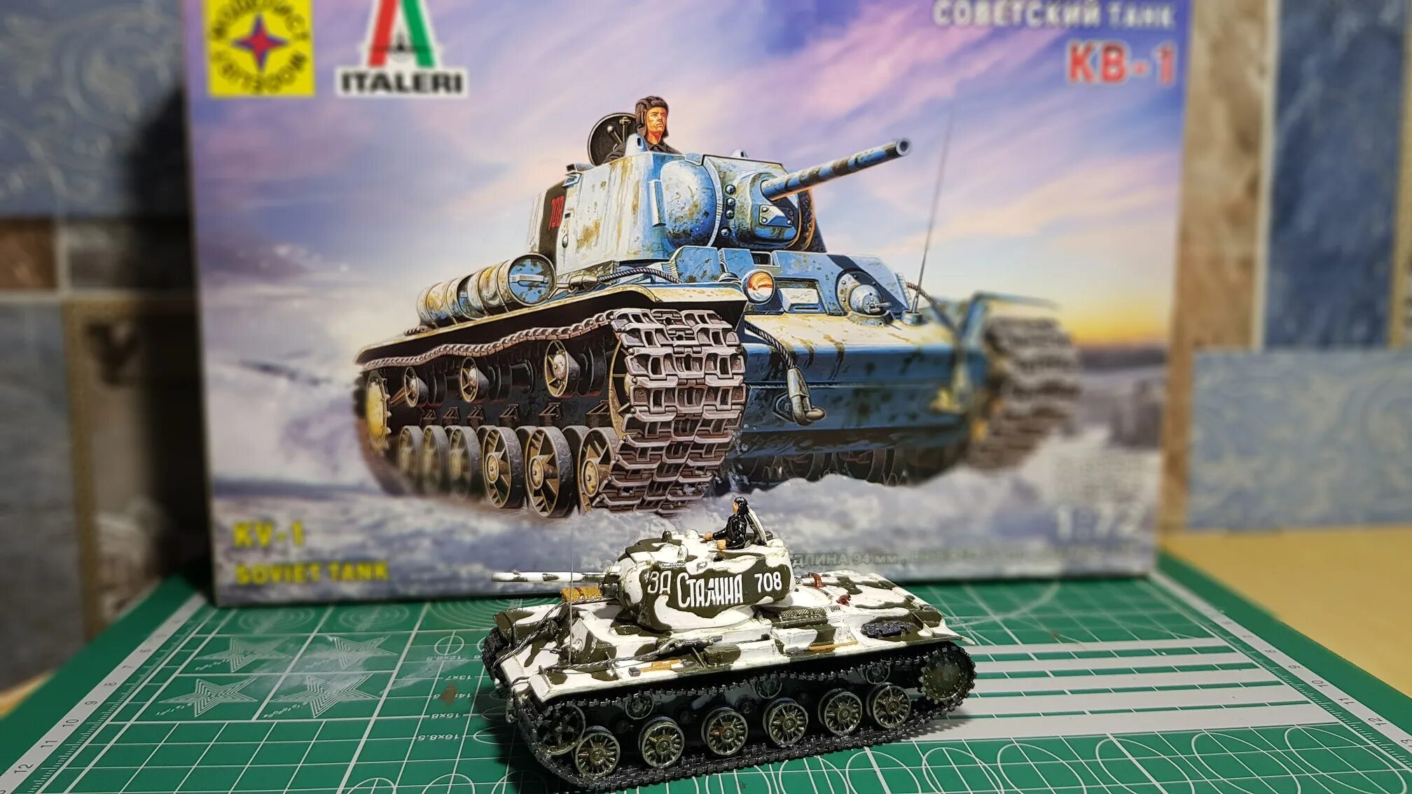 Кв1 модель Моделист Italeri. Кв 1 в зимнем камуфляже 1/72. Моделист 307240. Обзоры сборных моделей