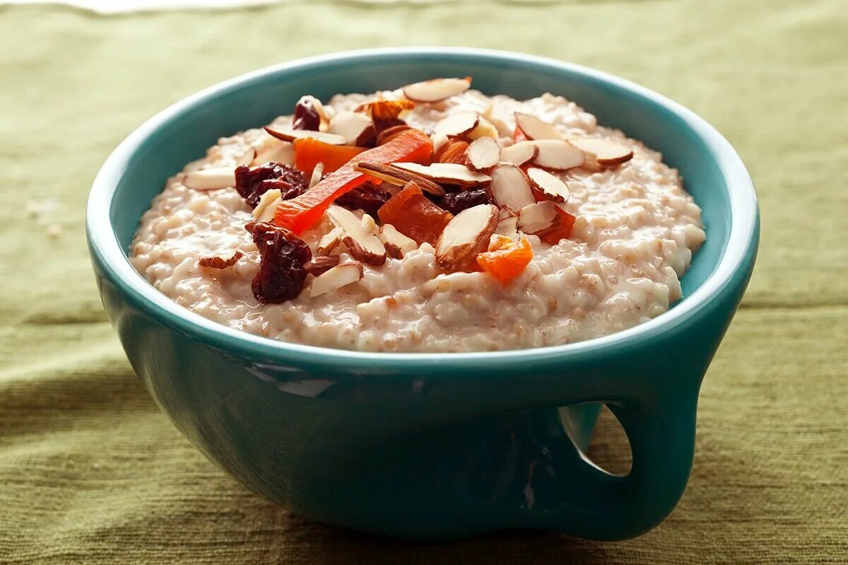 Как вкусно приготовить кашу. Овсяная каша Oatmeal. Адмиральская каша. Овсяная и геркулесовая каша. Кош.