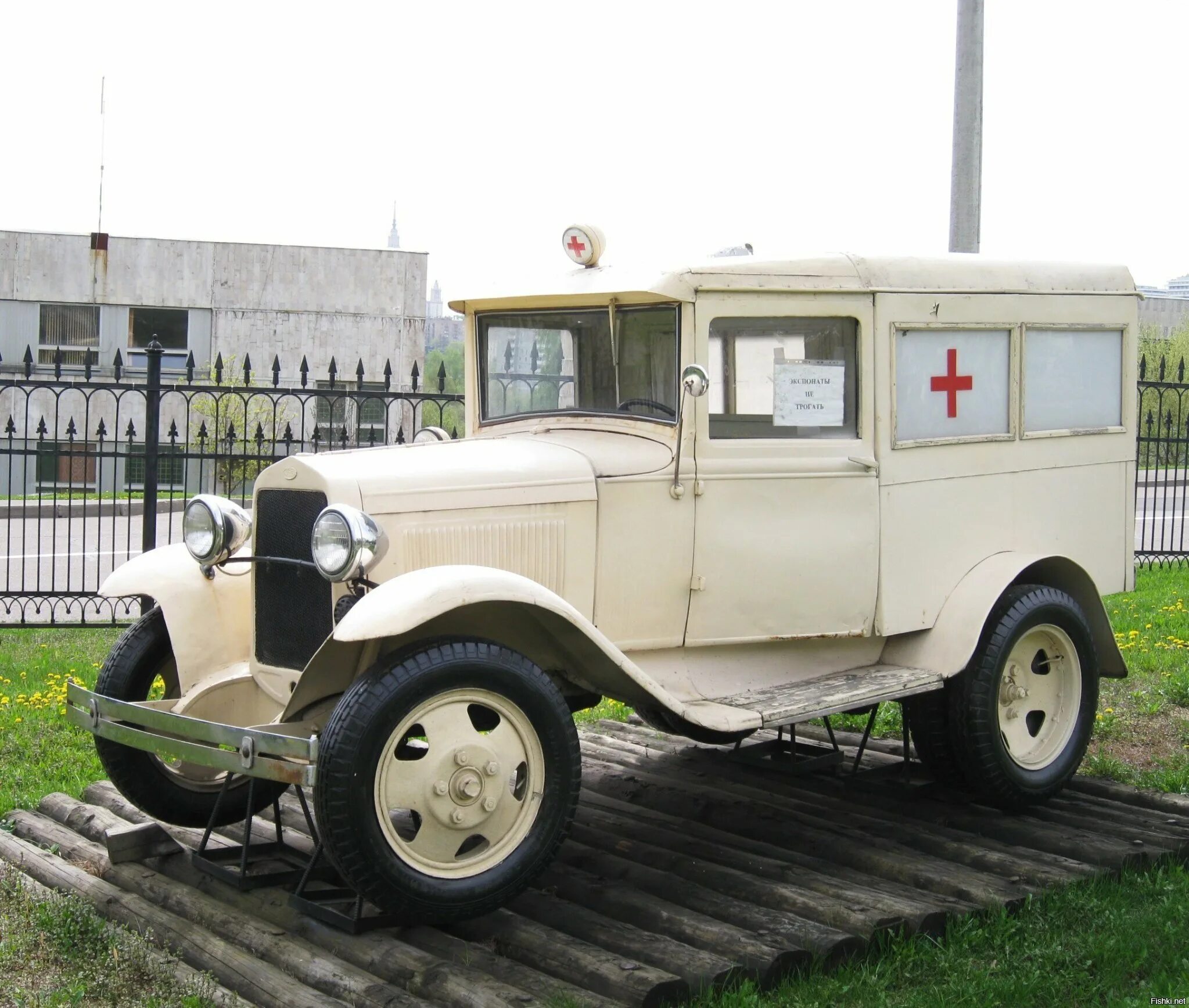 Полуторка автомобиль. ГАЗ АА полуторка. ГАЗ АА полуторка Форд. ГАЗ-АА 1934. Автомобиль ГАЗ-АА полуторка 1932.