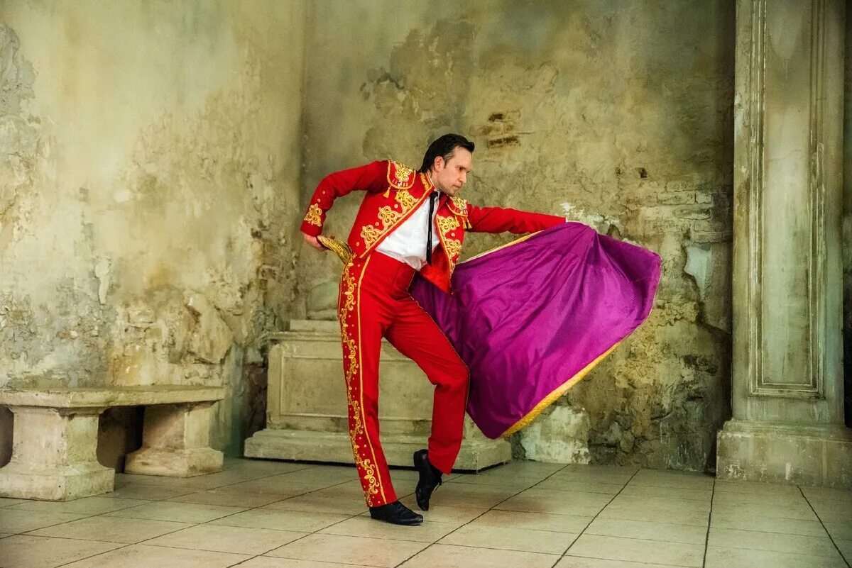 Коррида в испании матадор. Тореадор. Тореадор. Матадор коррида испания коррида. Матадор коррида испания коррида.