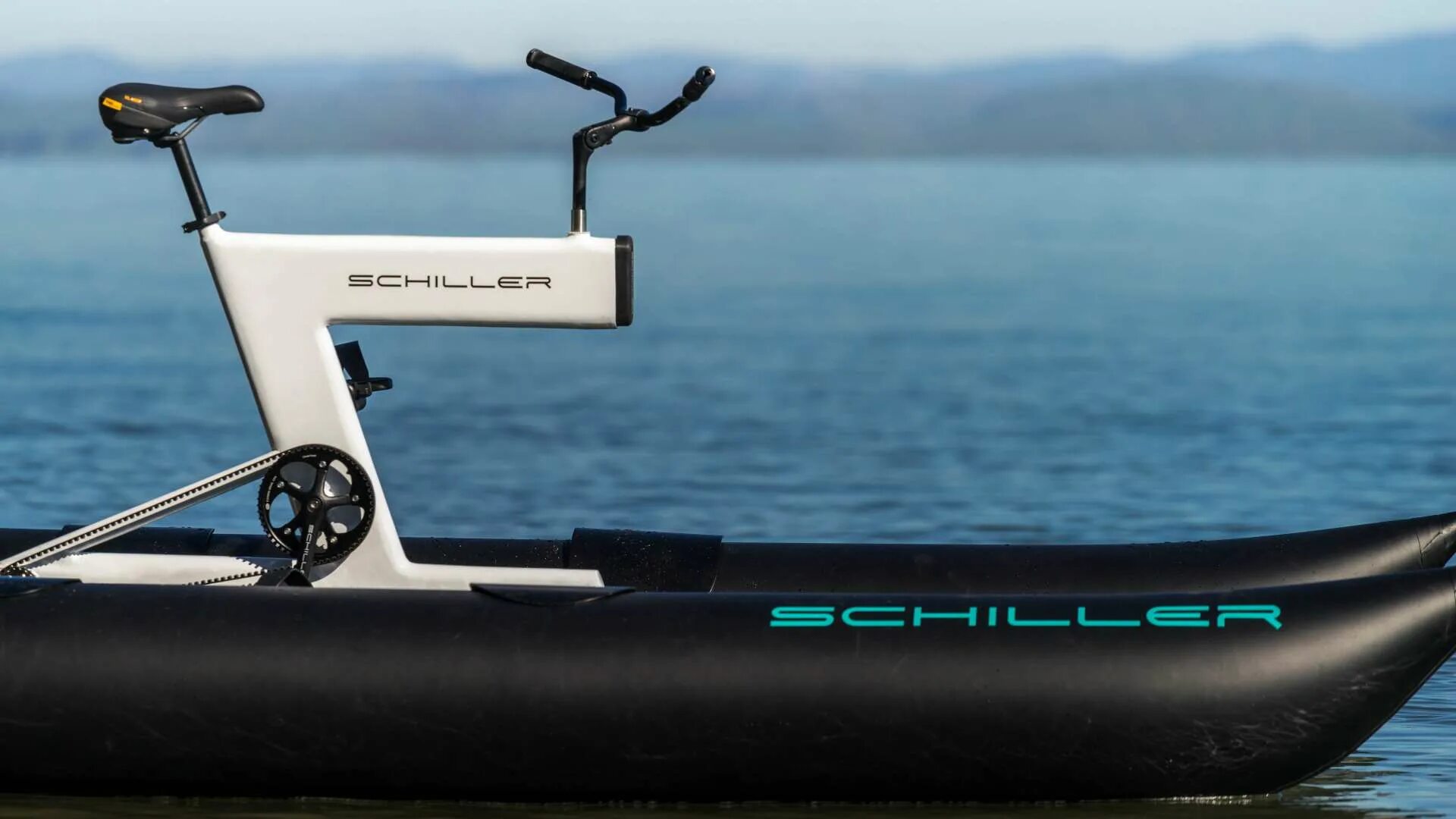 Water bike. Велосипед Schiller. Шиллер Водный велосипед. Schiller лодка. Водный велосипед катамаран.