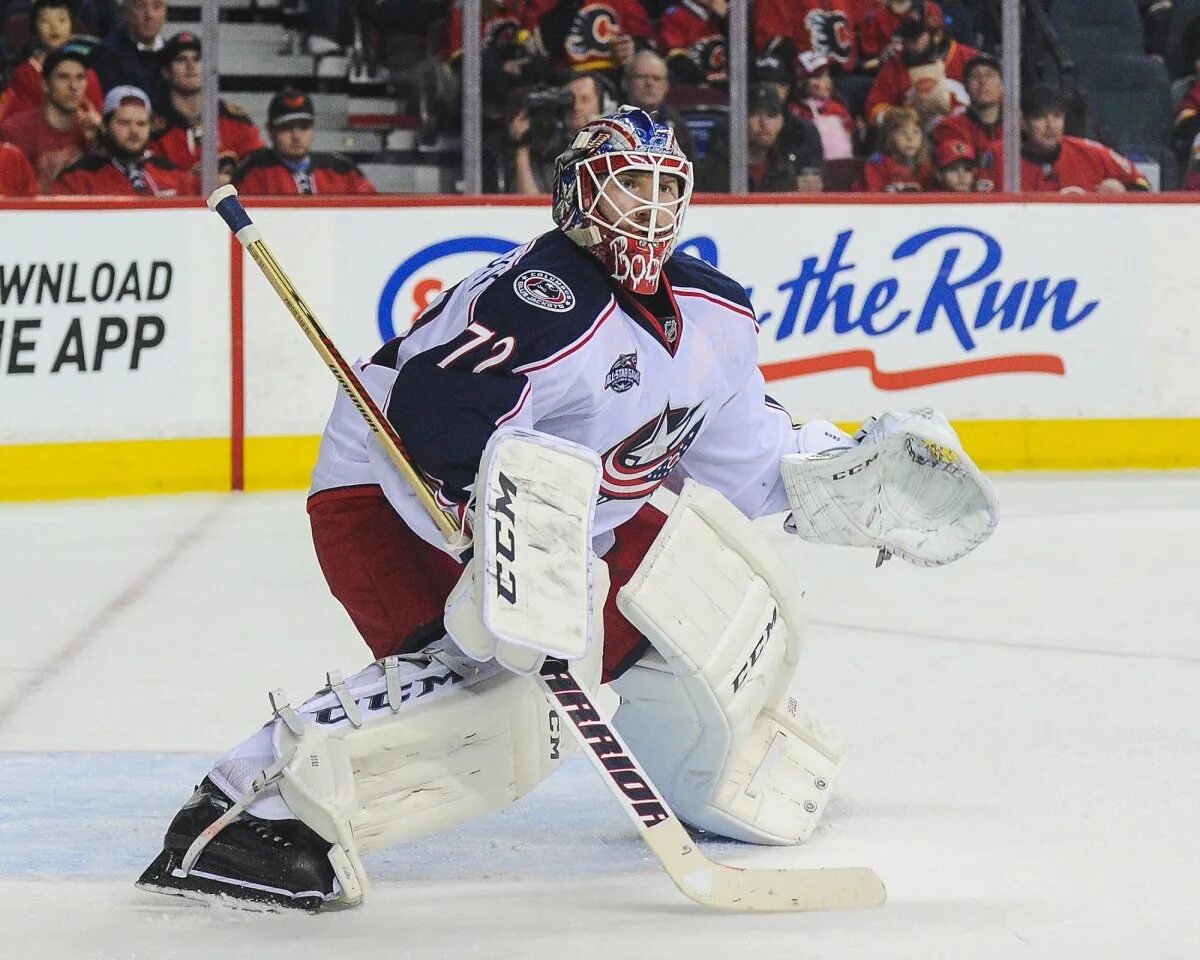 Сергей бобровский флорида 2022. Бобровский. Бобровский хоккеист вратарь. Сергей андреевич бобровский. Бобровский хоккеист вратарь.