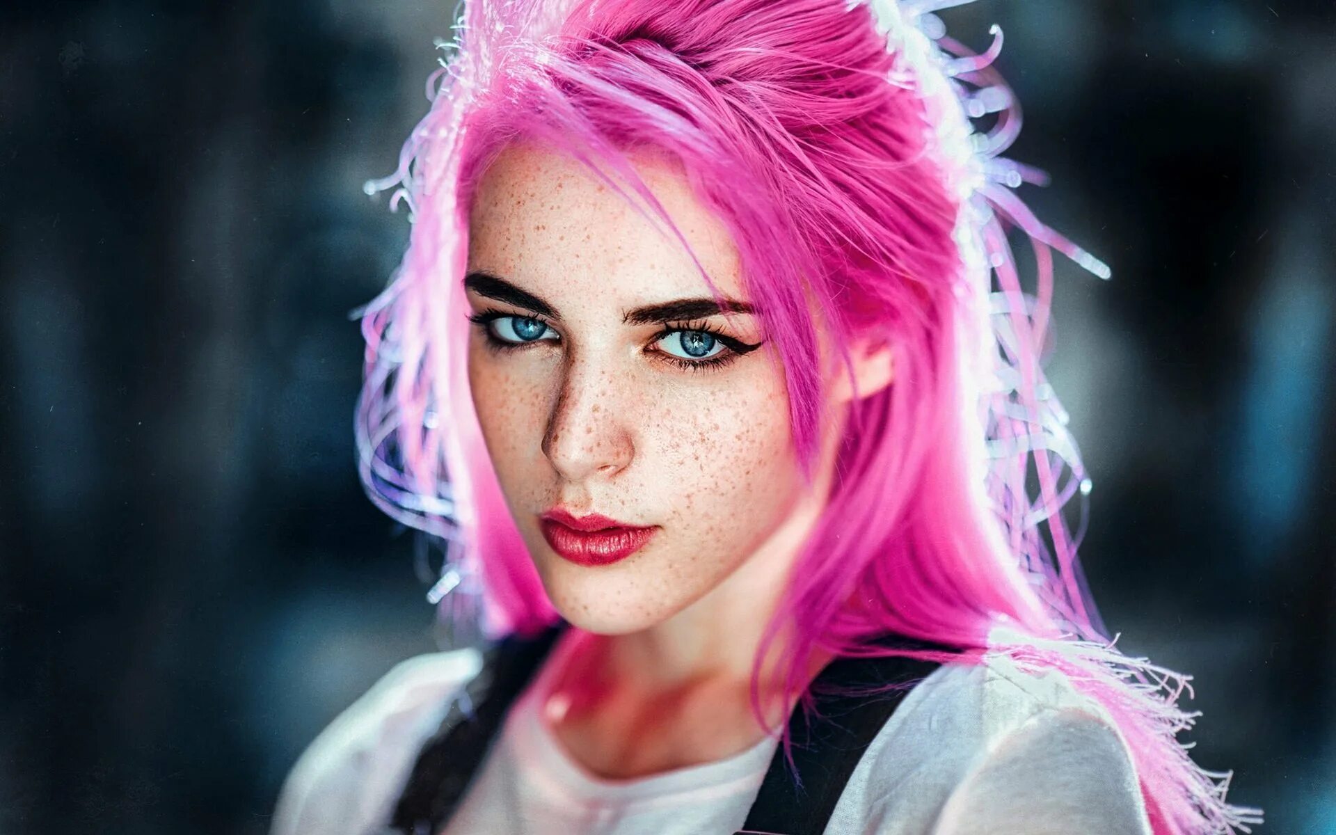 Гг с розовыми волосами. Пинк Хеир. Фотосессия с розовыми волосами. Модель с розовыми волосами. Девушка с цветными волосами.