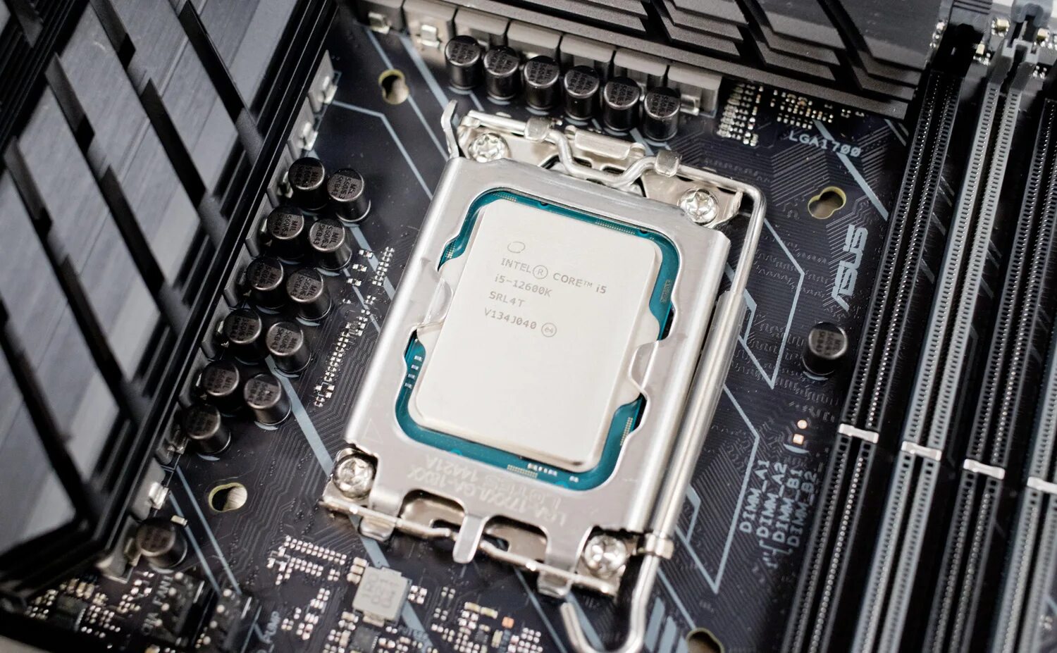 I7 lga 1700