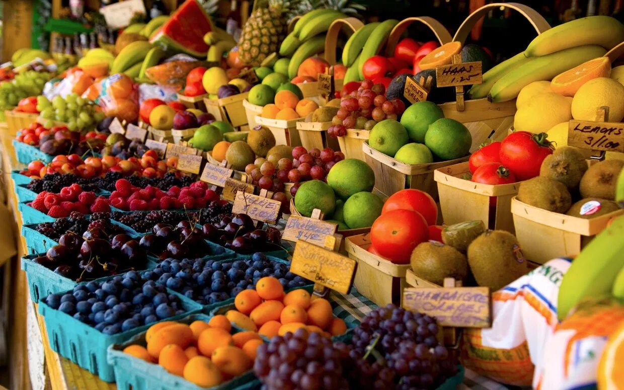 Рынок свежих фруктов. Фруктовый рынок. Фрукты Египта. Египетские овощи и фрукты. Фрукты Мальты.