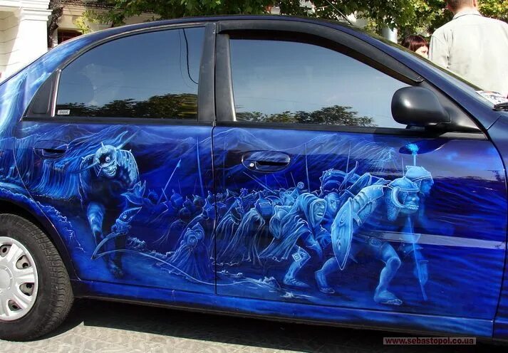 Аэрография своими руками. Аэрография на белом авто. Винилография е60. Аэрография. Аэрография на машине.