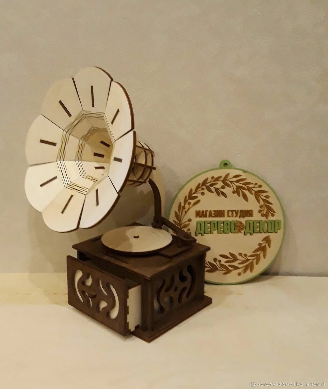 Механизм граммофона. Граммофон алиса stl. Граммофон из бумаги. Труба граммофона из картона. Граммофон из бумаги.