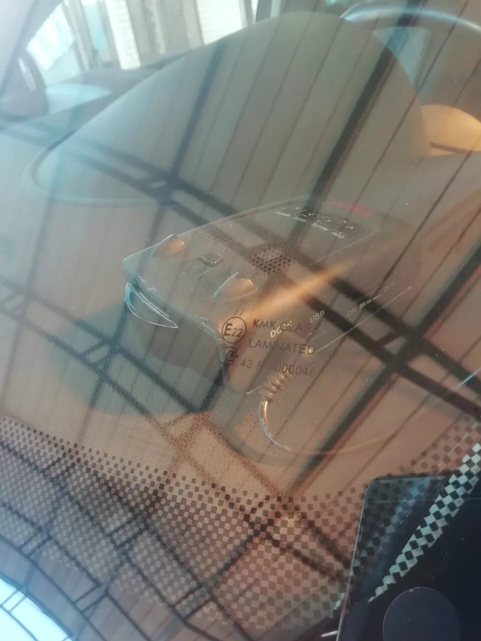 Лобовое kmk glass отзывы. Каталог kmk glass. Kmk glass 7264agn стекло лобовое. Kmk glass лобовое стекло. Стекло kmk glass laminated 43r 000046.