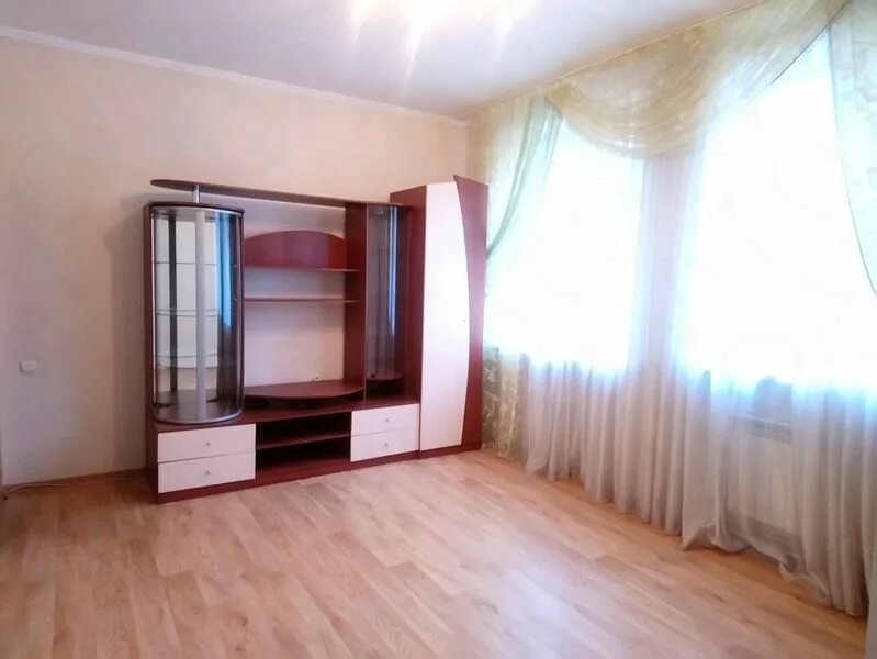 Квартиры г курск двухкомнатные. Однокомнатная квартира кпд. Курская квартира. Жилье в центре курска. Однокомнатная квартира в боброве.