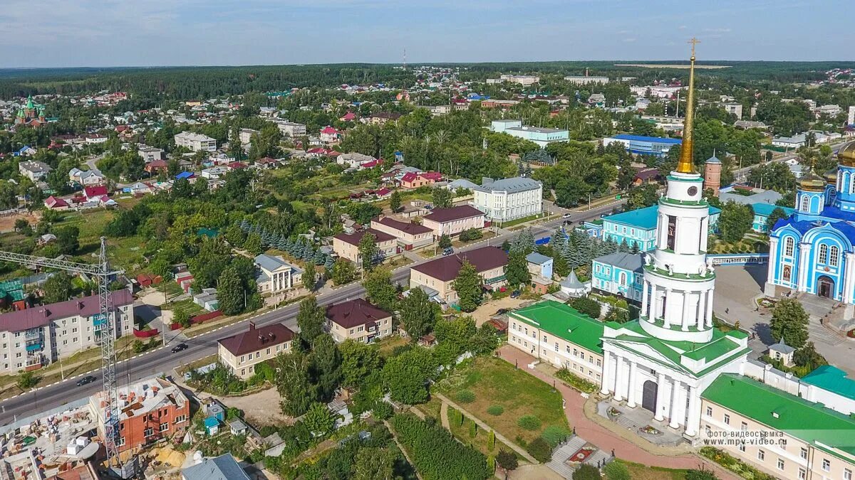 Работа г задонск. Город задонск липецкой области достопримечательности. Город задонск липецкой области. Г. Задонский рождество-богородицкий монастырь.