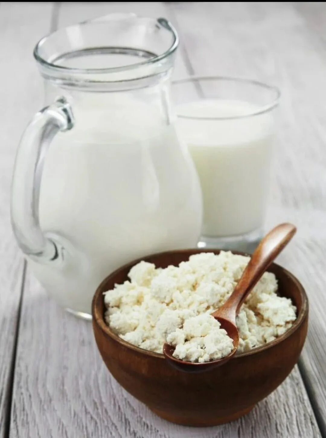 Ли есть сметану при диабете. Молочные продукты. Кисломолосныепродукты. Молоко сметана творог. Молочные изделия.